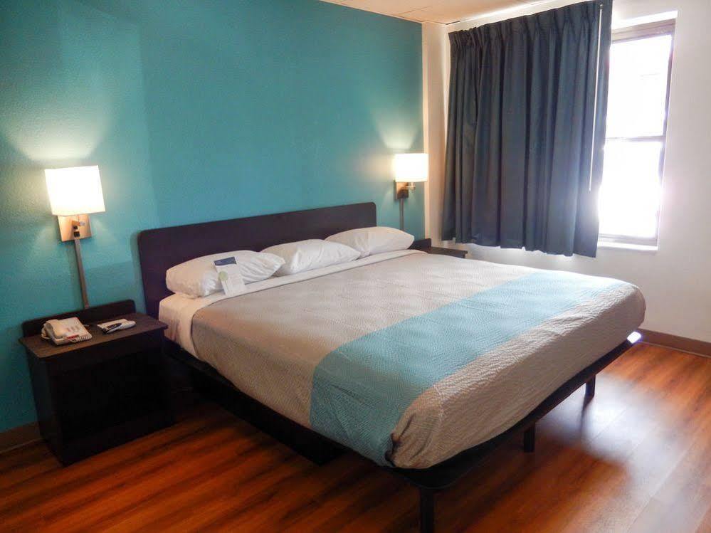 Motel 6-Elmsford, Ny - White Plains Buitenkant foto