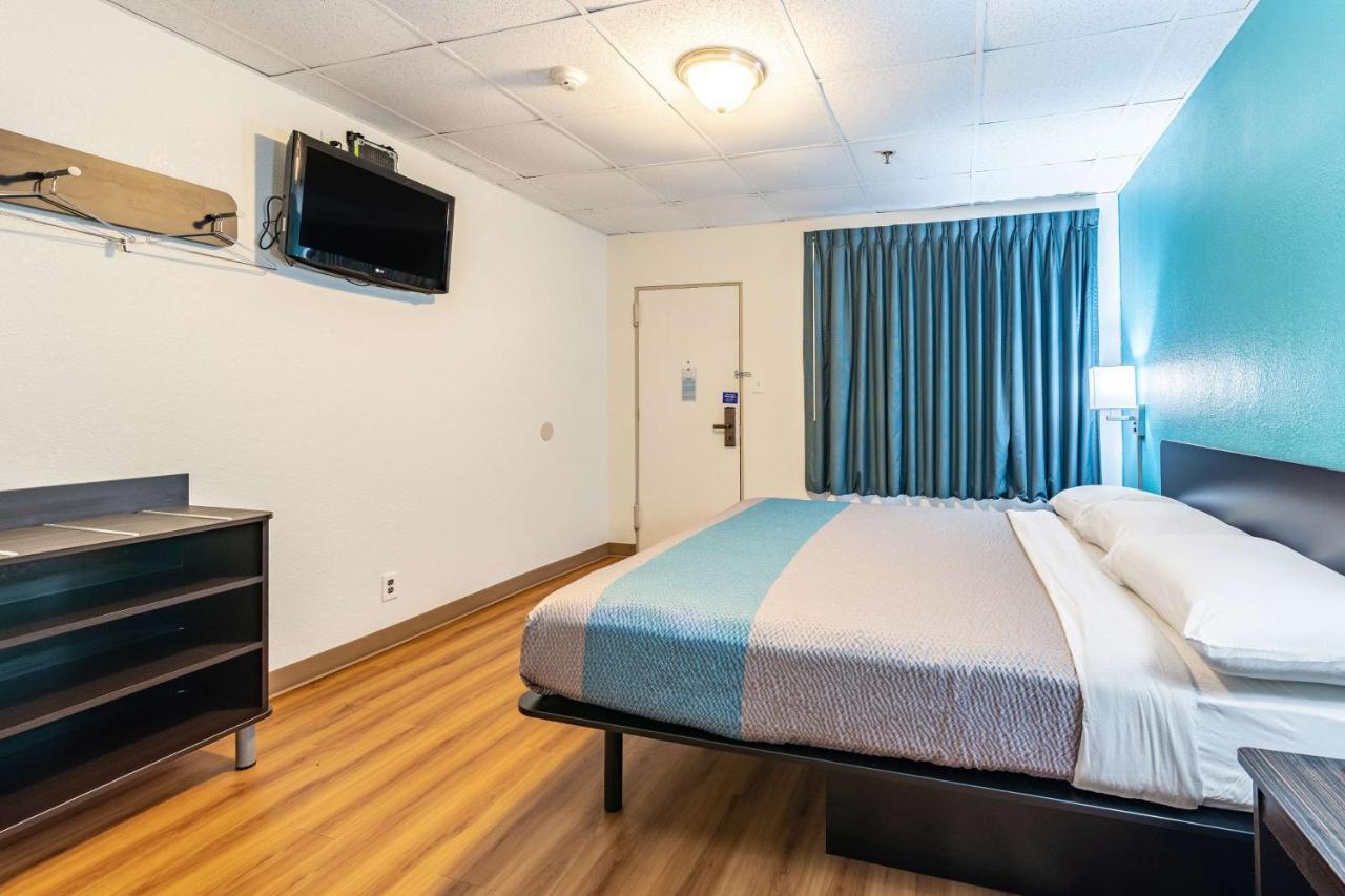 Motel 6-Elmsford, Ny - White Plains Buitenkant foto